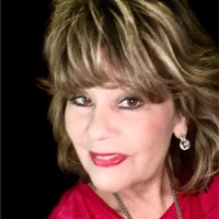 Kelly Mizell 🌟
